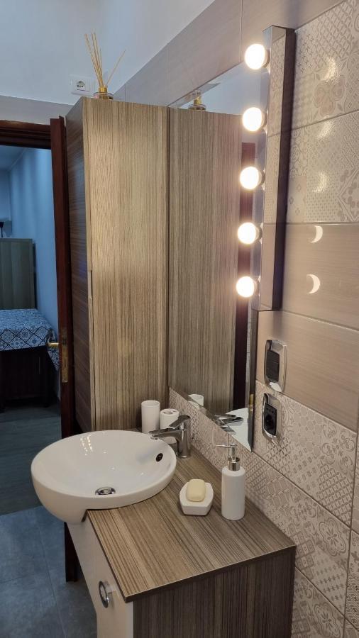 Bnb The Station Nettuno Bagian luar foto