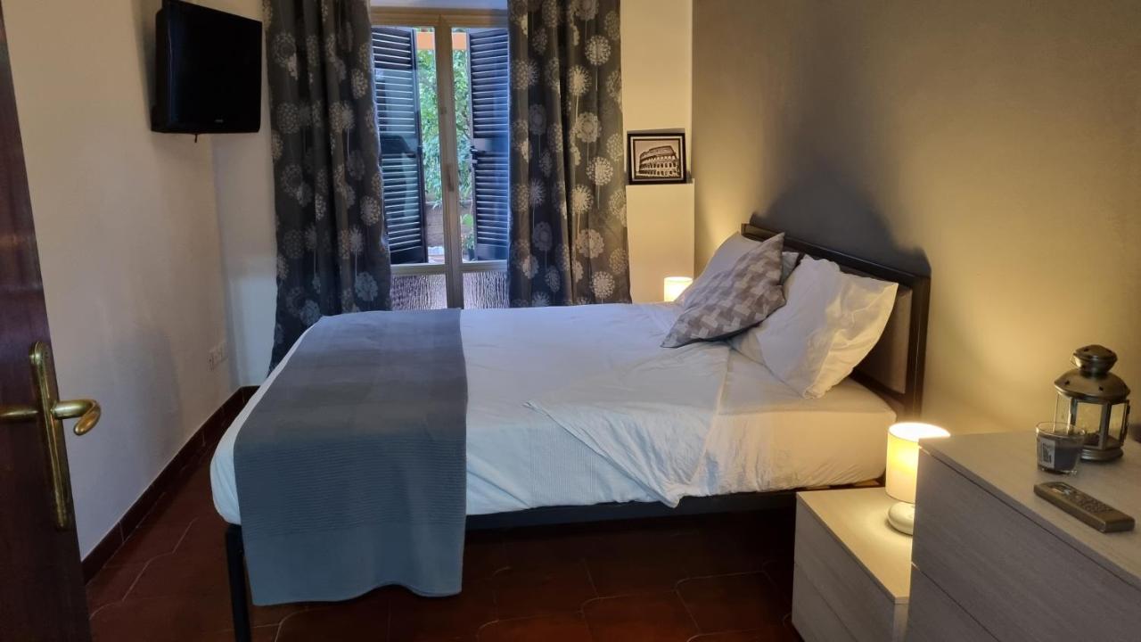 Bnb The Station Nettuno Bagian luar foto