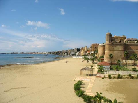 Bnb The Station Nettuno Bagian luar foto