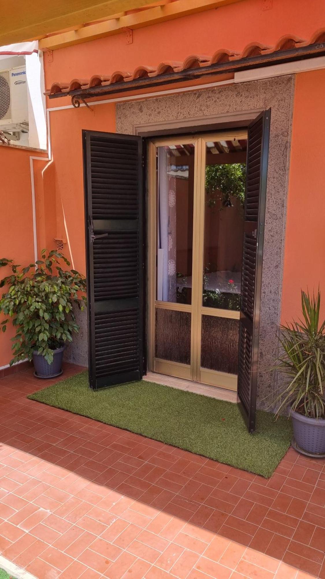 Bnb The Station Nettuno Bagian luar foto