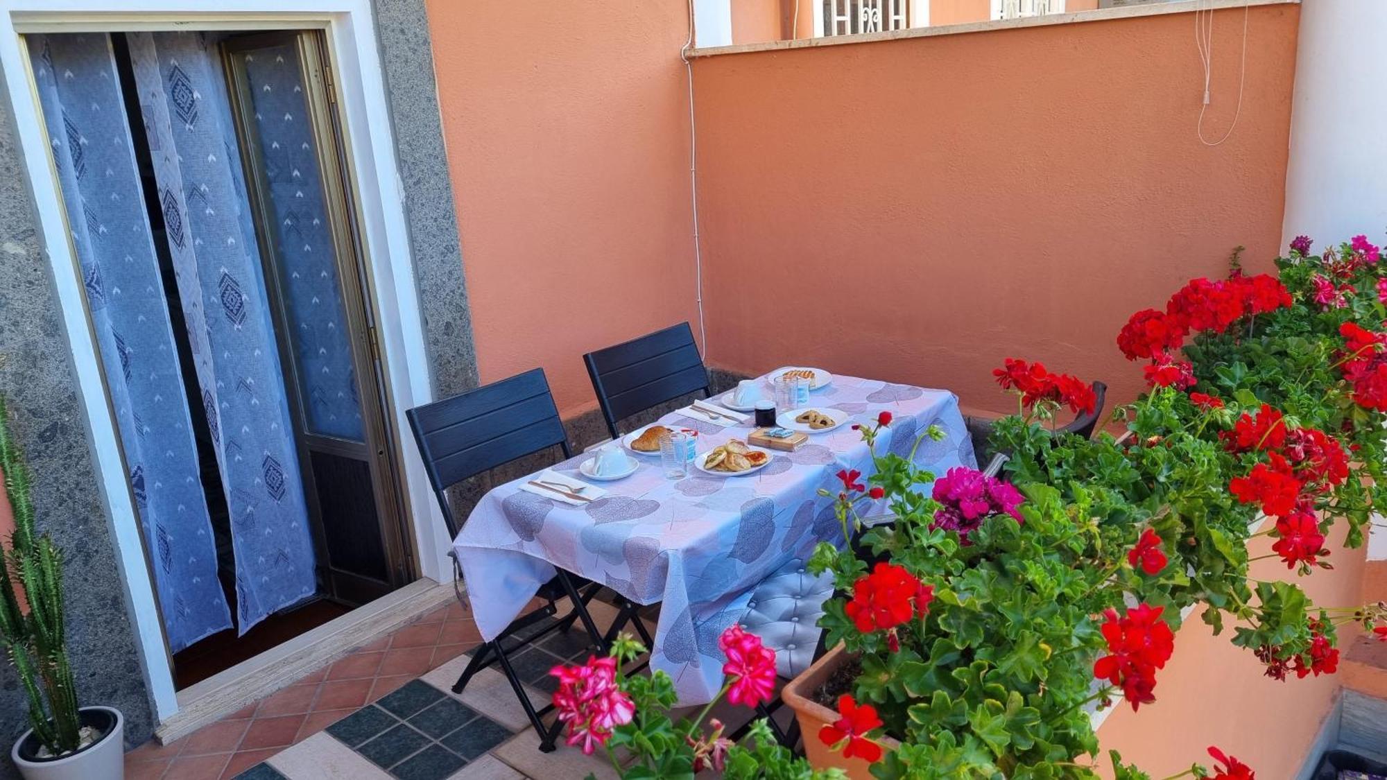 Bnb The Station Nettuno Bagian luar foto
